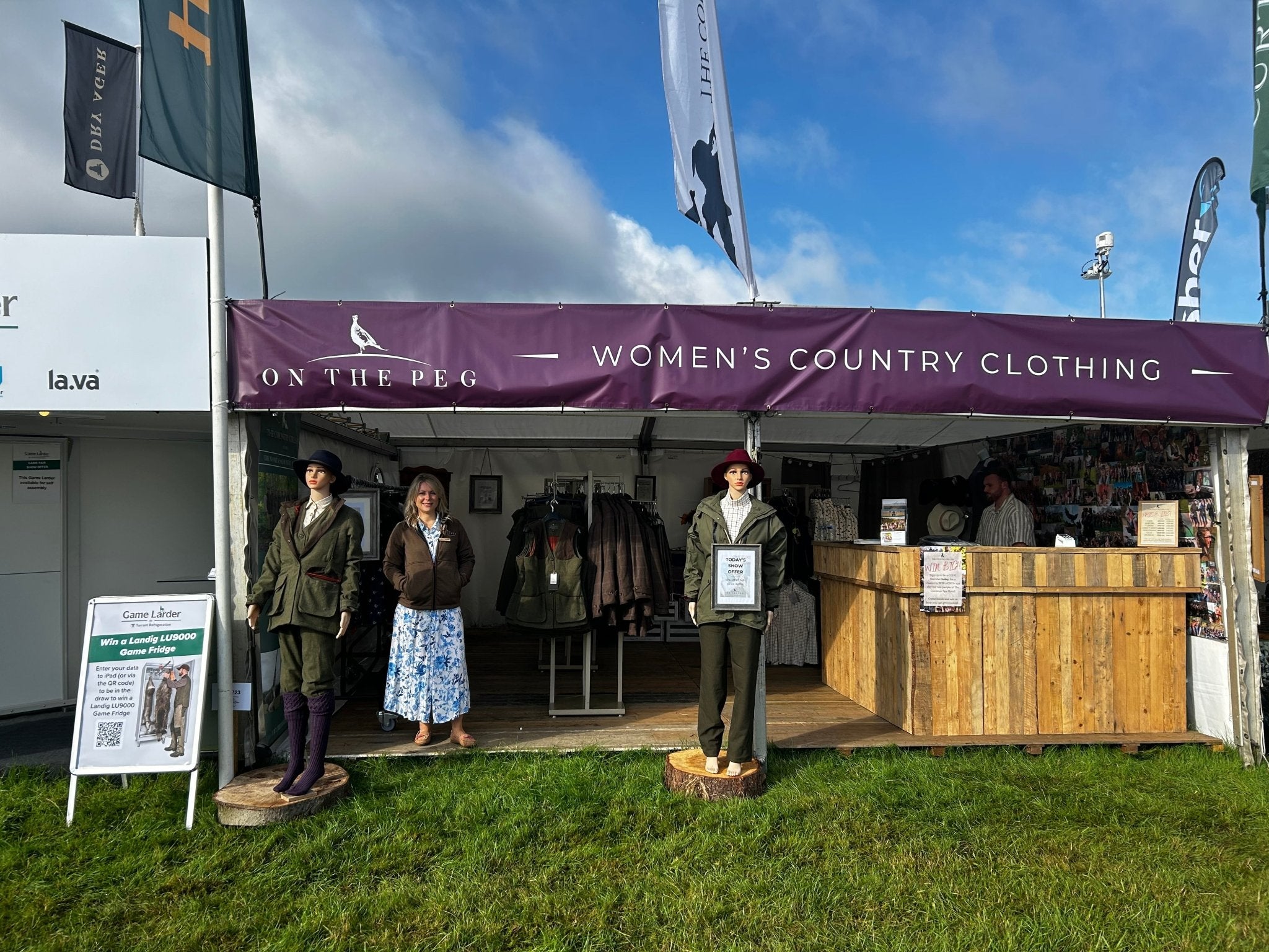 On The Peg Clothing Stand at Show