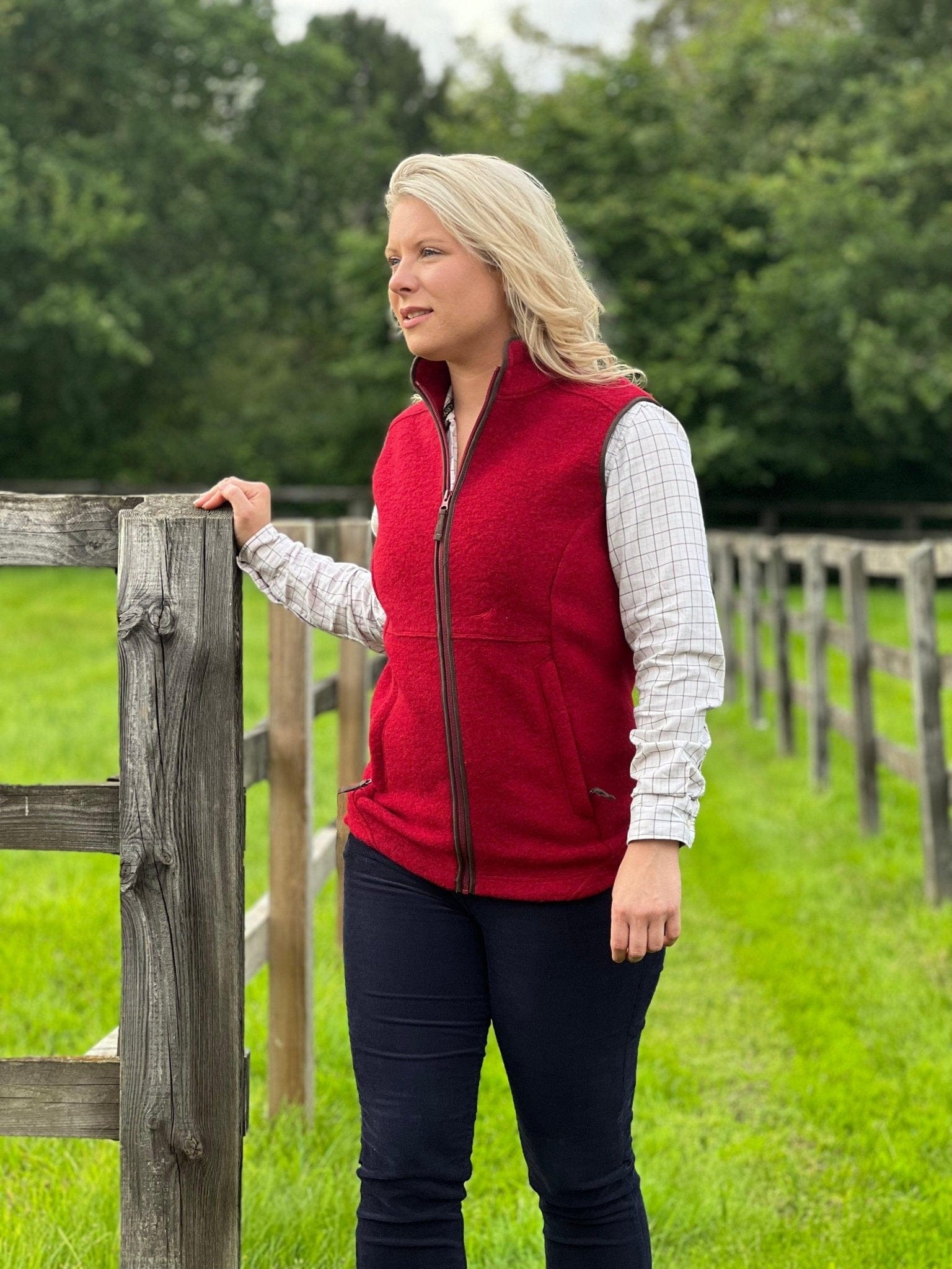 Laksen Women's Pentland Fleece Vest Gilet Red – On The Peg Clothing
