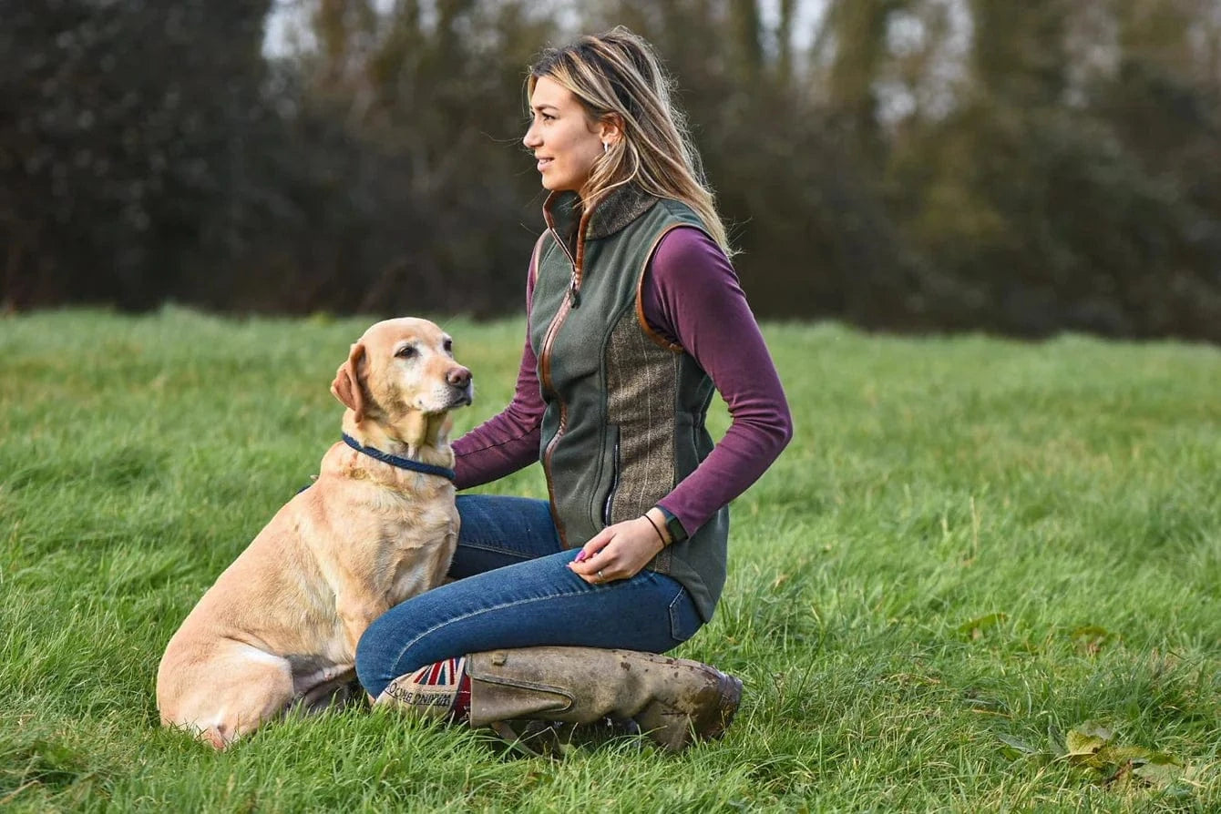 Gunner and Hound Fleeces & Quilted Gilets Gunner and Hound Women's Tweed Gilet Forest Green