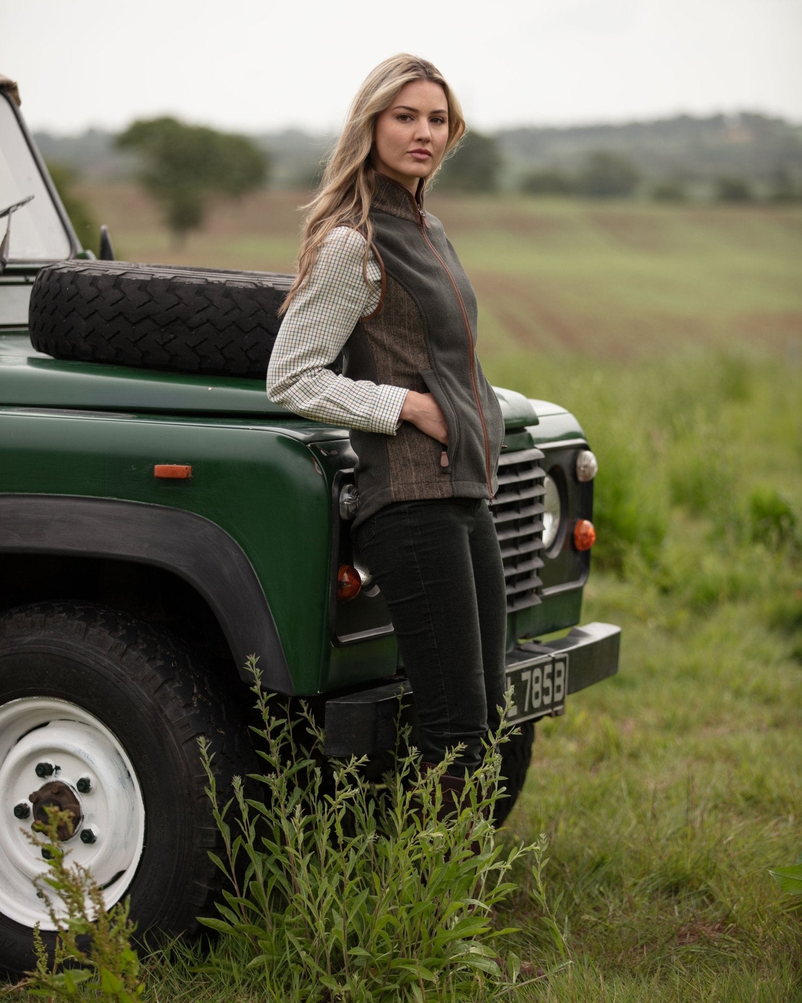 Gunner and Hound Fleeces &amp; Quilted Gilets Gunner and Hound Women&#39;s Tweed Gilet Forest Green