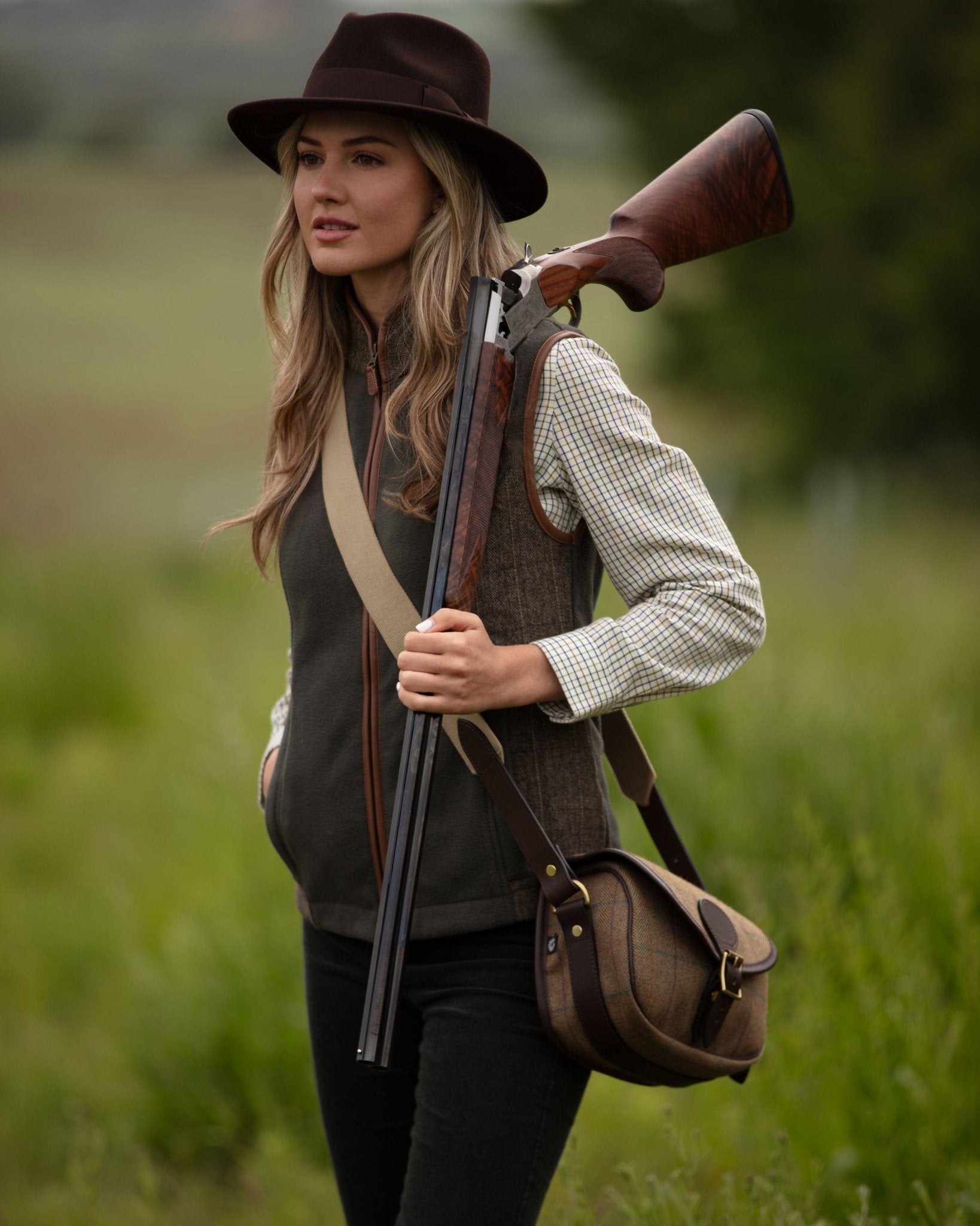 Gunner and Hound Fleeces &amp; Quilted Gilets Gunner and Hound Women&#39;s Tweed Gilet Forest Green
